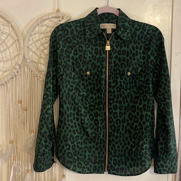 Michael Kors Cheetah Print Mock Neck Button-Up Top - Picture 1 of 7